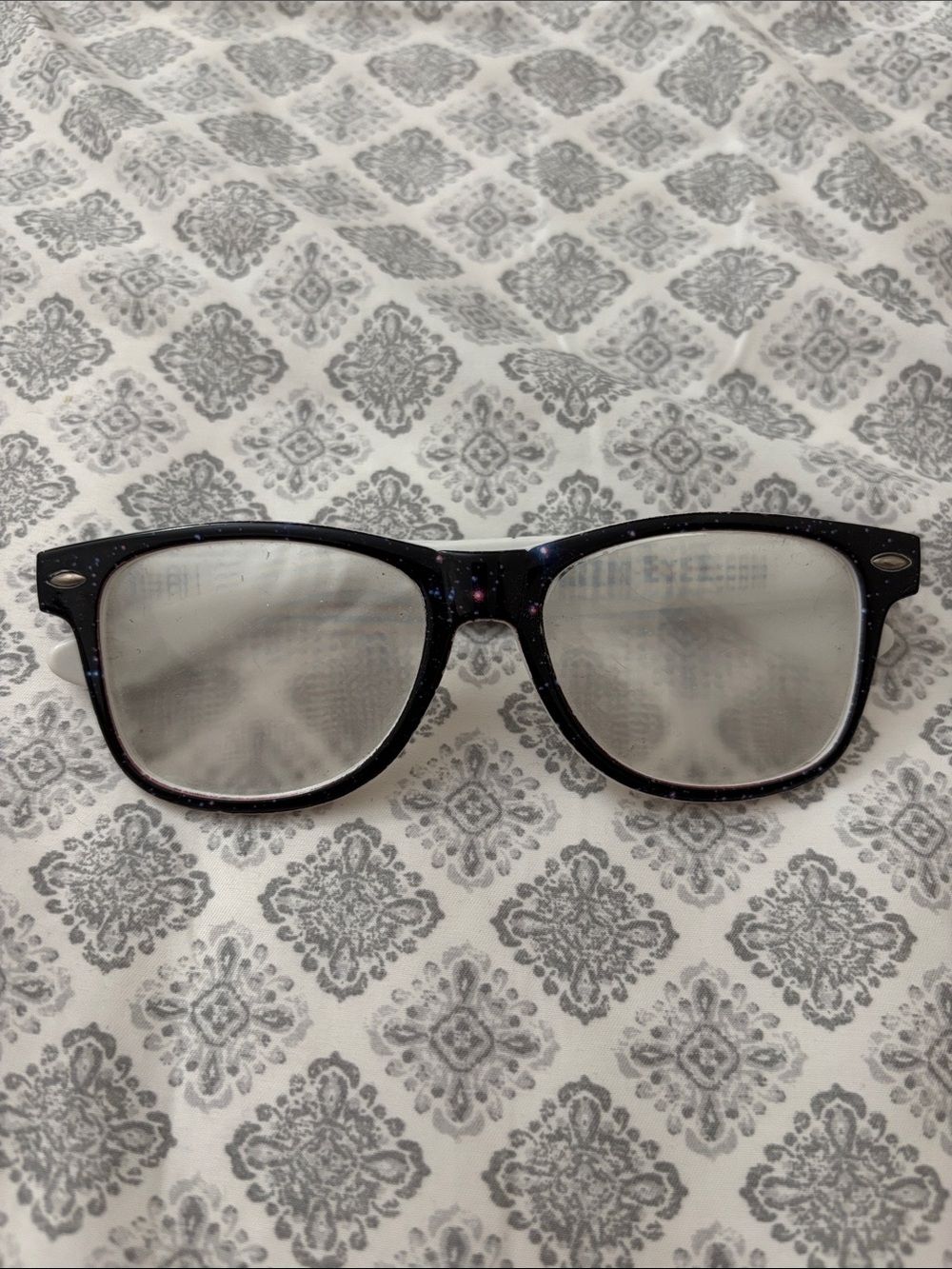 Wayfarer Glasses in Black with Subtle Speckle Accent